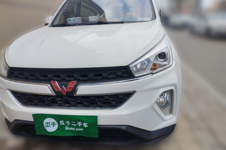 Used Wuling Hongguang S3 2018 1.5T Manual Luxury Model China V Standard
