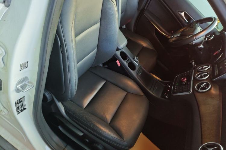 Used Mercedes-Benz GLA 2015 GLA 260 4MATIC
