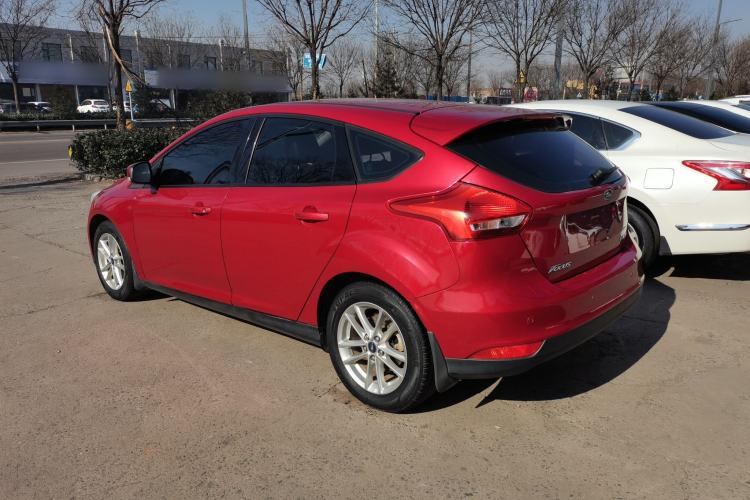 Used Ford Focus 2015 Hatchback 1.6L Automatic Fashion Edition
