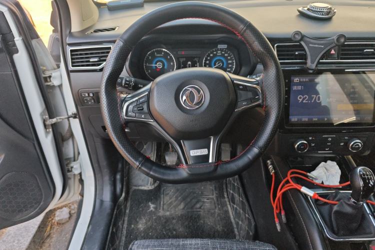 Used Dongfeng Fengon 580 2016 1.5T Manual Luxury Edition Steering Wheel