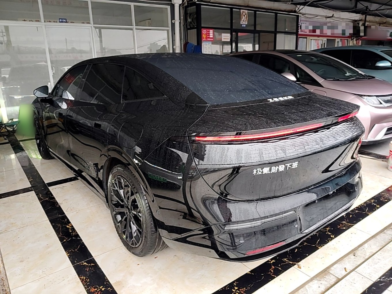 Zeekr 007 2024 Rear-Drive Enhanced Version 100 kWh — снимка 4