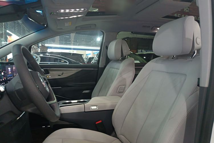 Used Buick GL8 2025 Lu Zun Deluxe Edition
