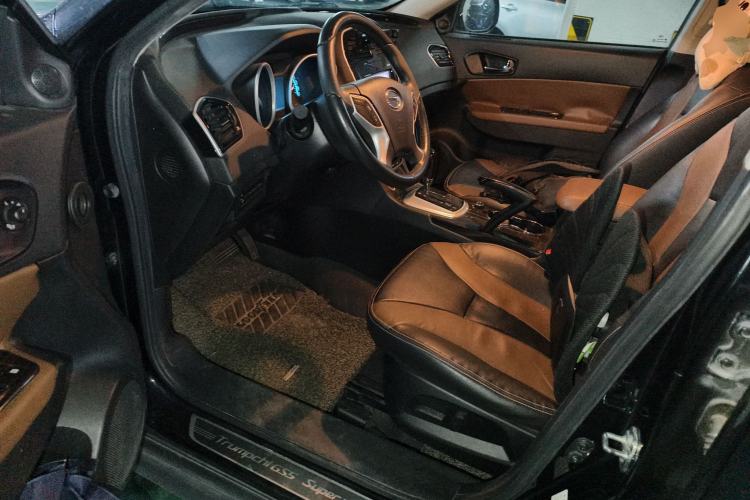 Used GAC Trumpchi GS5 Super 2015 1.8T Automatic All-Wheel-Drive Elite Edition Driver Seat