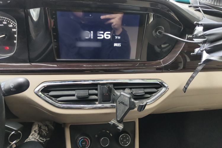 Used CHANGAN KUAYUE Xing V7 2022 1.6L Gasoline Comfort Version 2-Seat Dual-Side Doors DAM16KR Audio And AC Panel