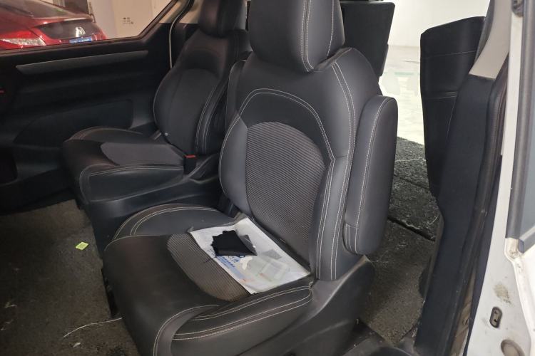 Used SAIC MAXUS G10 2016 1.9T Manual Elite Edition Diesel China V Standard