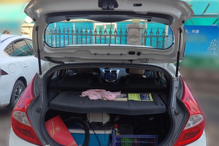 Used Hyundai Verna Ray 2016 1.4L Manual Leading GLX Model Trunk