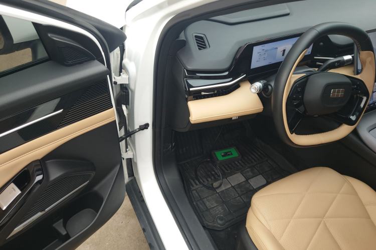 Used Geely Galaxy L6 2023 125km MAX