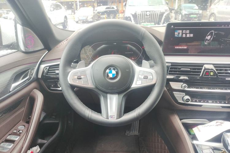 Used BMW 5 Series 2021 530Li Luxury Edition M Sport Package Steering Wheel