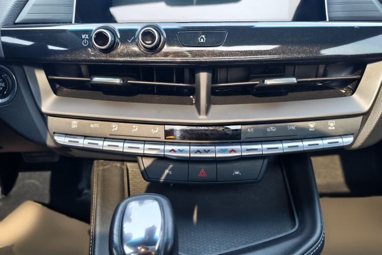 Used Cadillac CT4 2023 25T Luxury Model Interior 7