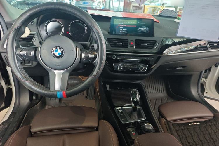 Used BMW 1 Series 2020 120i M Sport Package Center Console