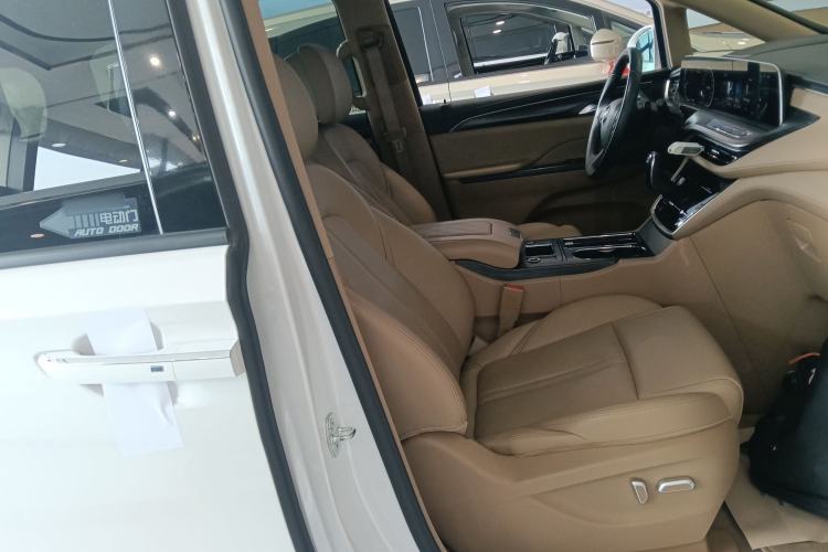 Used Buick GL8 2020 ES Land Cruiser 653T Flagship Model Right Front Seat