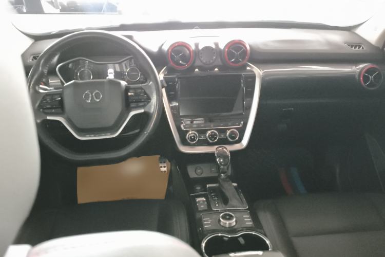 Used BAIC Off-Road BJ20 2018 1.5T CVT Luxury Model Center Console