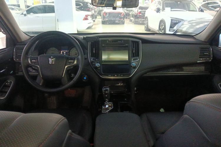 Used Toyota Crown 2018 2.0T Fashion Edition Center Console