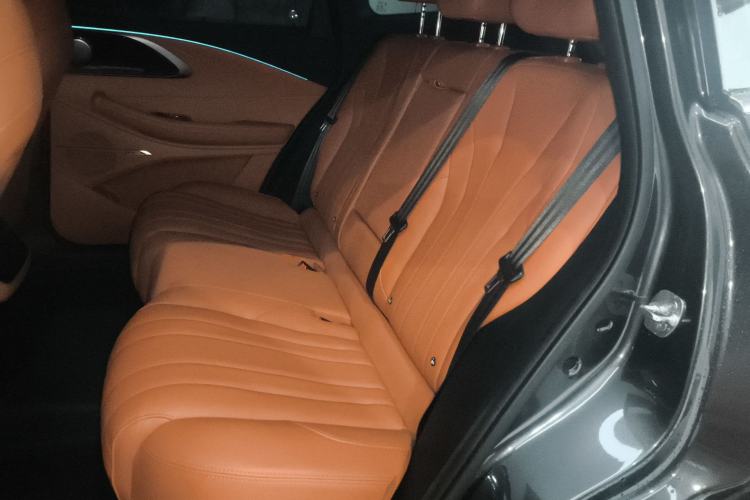 Used EXEED Lingyun 2025 400T Four-Wheel Drive Star Prestige Edition Interior 4