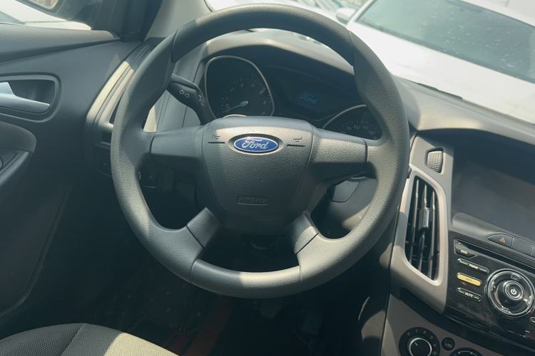 Used Ford Focus 2012 Hatchback 1.6L Manual Comfort Model