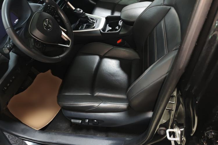 Used Toyota Wildlander 2023 2.0L CVT Two-Wheel Drive Luxury PLUS Edition Left Front Seat