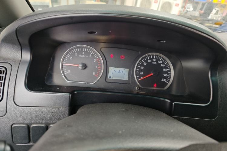 Used FORTHING Lingzhi 2017 Restyled M3L 1.6L 7-Seater Comfort Version