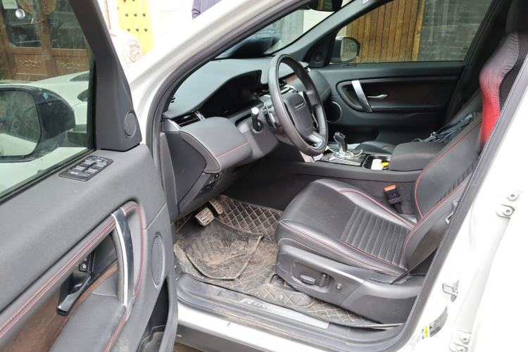 Used Land Rover Discovery Sport 2020 249 PS R-Dynamic Performance Edition Driver Seat