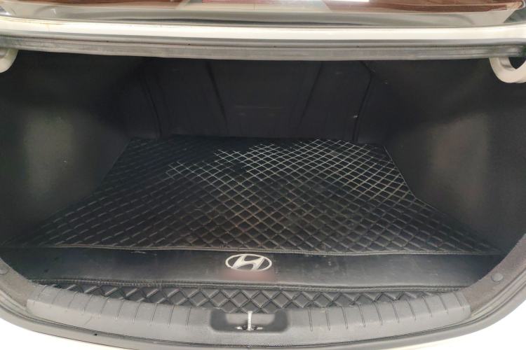 Used Hyundai Elantra (6th Generation / Lingdong) 2016 1.6L Automatic ZhiXuan – Elite Version Trunk