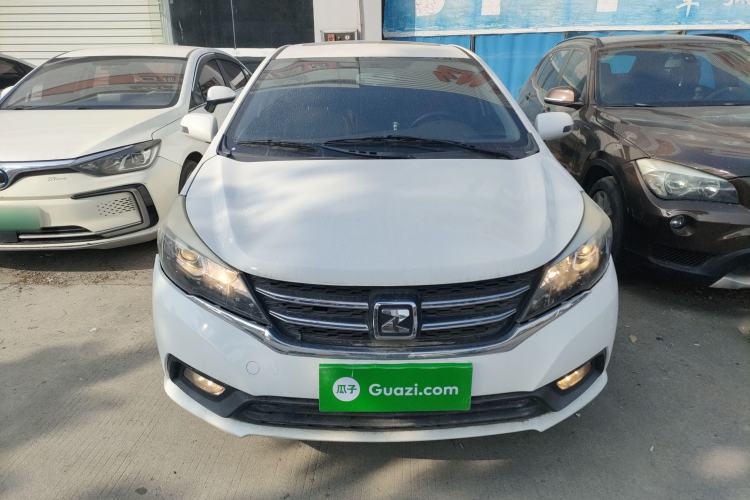 Used Zotye Z300 2016 New Vision 1.5L Manual Entry-Level Model with Sunroof
