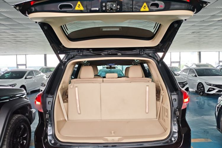 Used Toyota Highlander 2018 2.0T Two-Wheel Drive Elite Edition 7 Seats Emission Standard China V Trunk