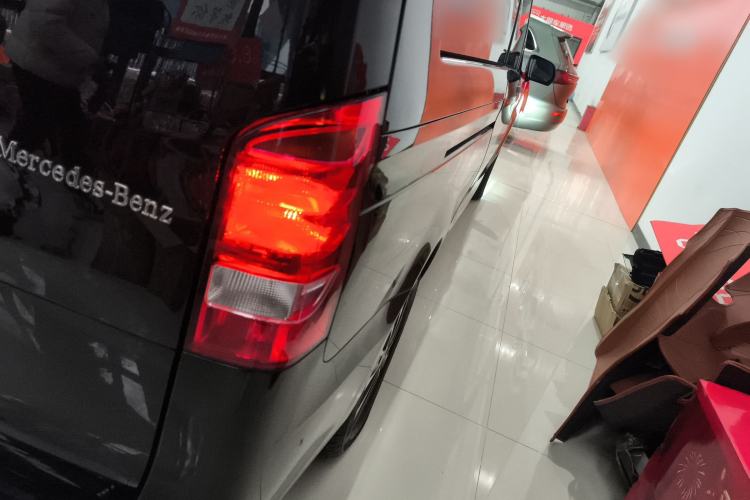 Used Mercedes-Benz Vito 2021 2.0T Elite Version 7 Seats
