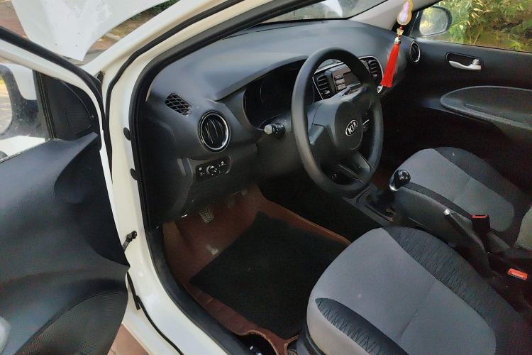 Used Kia Pegas 2017 1.4L Manual Fashion Edition Smart
