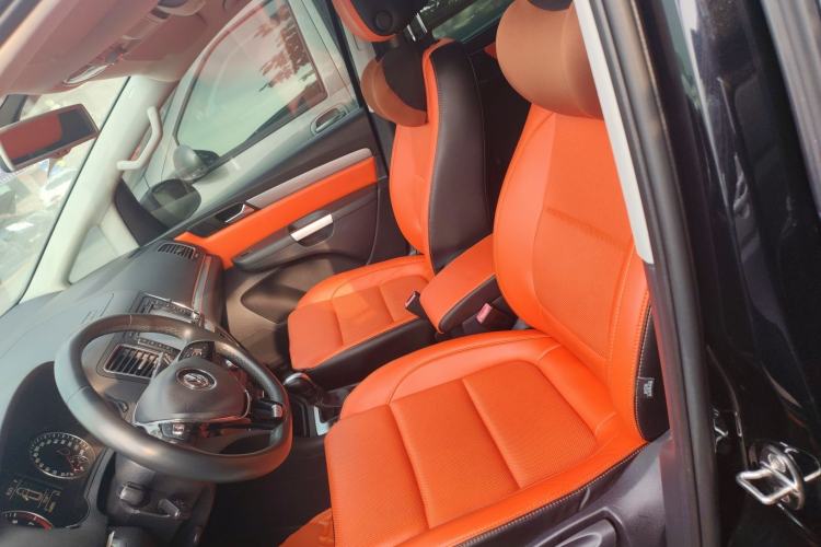 Used Volkswagen Sharan 2013 1.8TSI Standard Model
