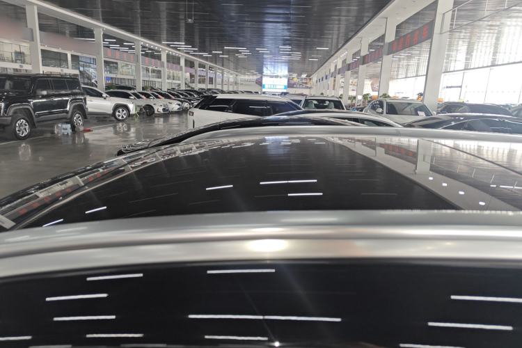 Used Mercedes-Benz GLC 2020 Facelift GLC 260 L 4MATIC Luxury Edition
