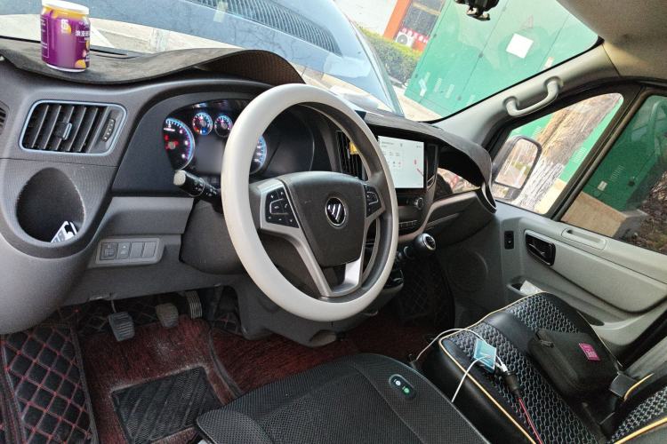 Used Foton Toano 2023 2.0T Manual Jixiang Van Long Wheelbase Mid-Height Rear Single Tire 3-Seater