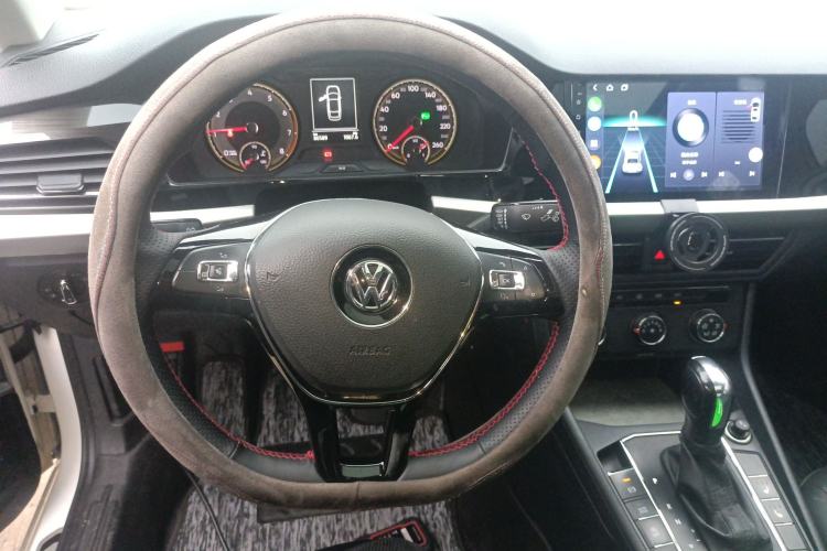 Used Volkswagen Lavida 2019 1.5L Automatic Comfort Edition China VI Standard Steering Wheel