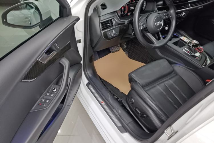 Used Audi A4L 2022 40 TFSI Fashion Dynamic Model
