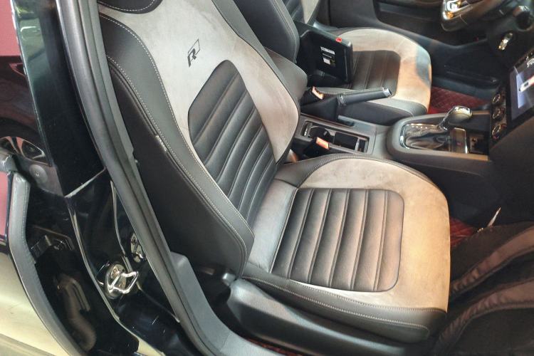 Used Volkswagen Sagitar 2016 280TSI Automatic R-Line Right Front Seat