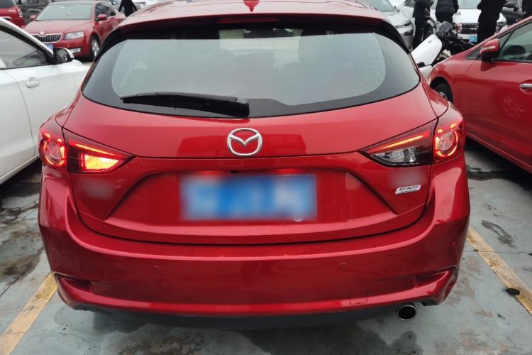 Used Mazda Mazda 3 Axela 2017 Hatchback 1.5L Automatic Luxury Model Emission Standard China V
