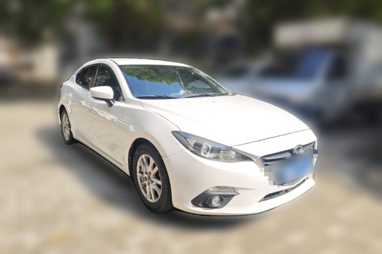 Used Mazda Mazda 3 Axela 2016 Sedan 1.5L Automatic Comfort Model
