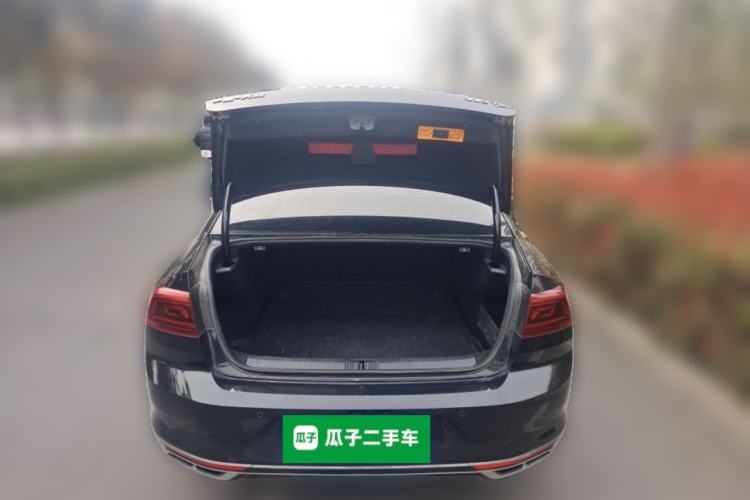 Used Volkswagen Magotan 2023 2 Million Units Limited Edition 330TSI DSG Leading Version Trunk