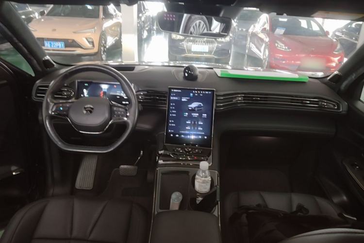 Used Nio ES8 2020 415 km Signature Edition 6-Seater Version
