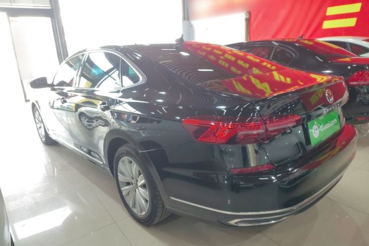 Used Volkswagen Passat 2020 Facelift 330TSI Elite Edition China VI Standard
