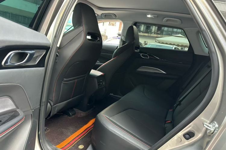 Used Oshan Z6 2022 Blue Whale 1.5T DCT Smart Navigation Model
