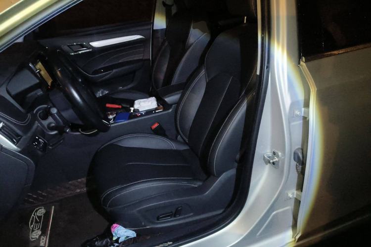 Used Roewe i6 New Energy 2017 45T Hybrid Connect & Smart Enjoyment Edition