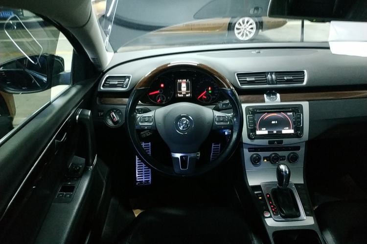 Used Volkswagen Magotan 2015 2.0 TSI Prestige Model Steering Wheel