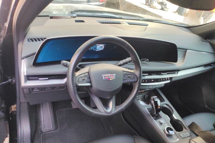 Used Cadillac XT4 2024 28T Two-Wheel-Drive Luxury Version