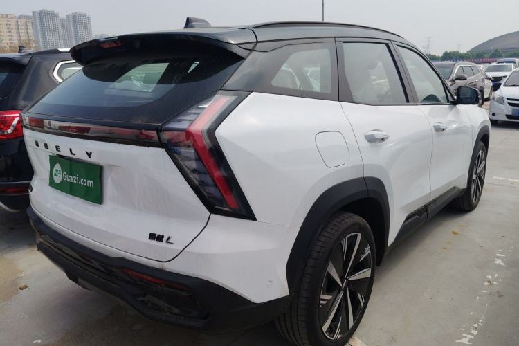 Used Geely Auto FX11 2024 2.0TD DCT Intelligent Driving Version Rear Right 45 Deg