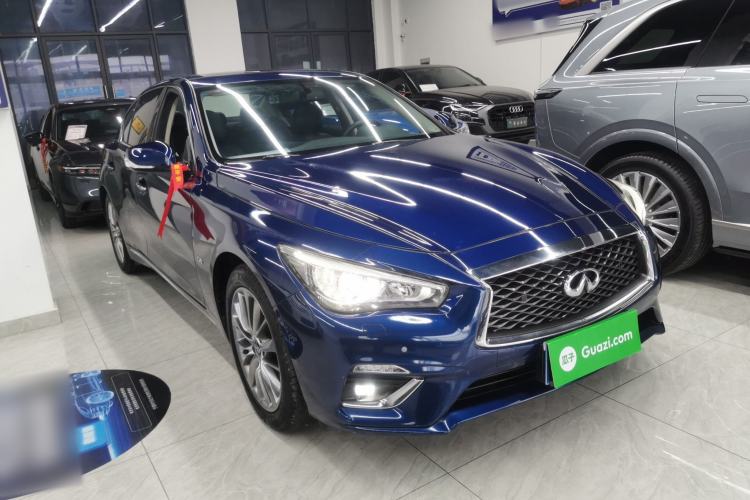 Used Infiniti Q50L 2018 2.0T Enjoyment Version China VI Standard