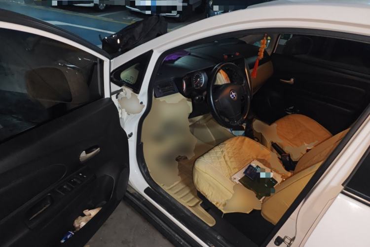 Used Venucia R50 2013 1.6L Manual Fashion Edition