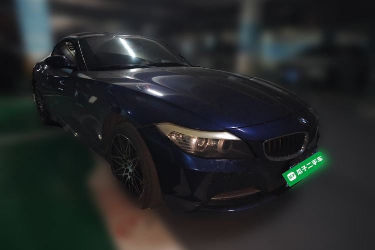 Used BMW Z4 2009 sDrive23i Leading Model Front Right 45 Deg