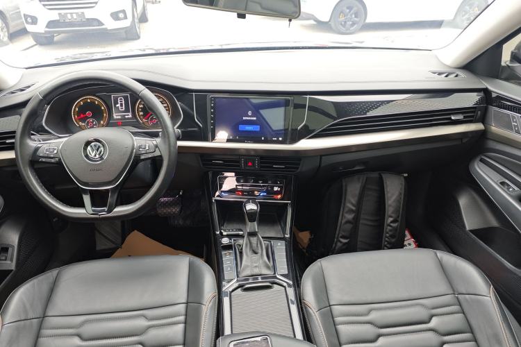 Used Volkswagen Passat 2020 330TSI Elite Edition China VI
