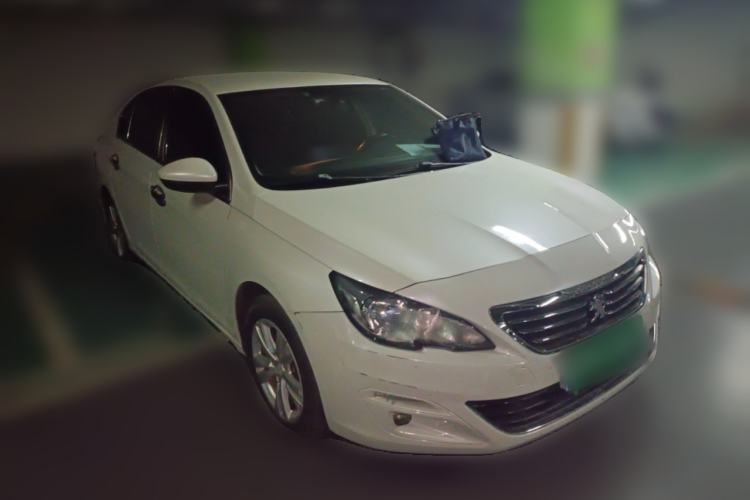 Used Peugeot 408 2014 1.8L Manual Leading Edition Front Right 45 Deg