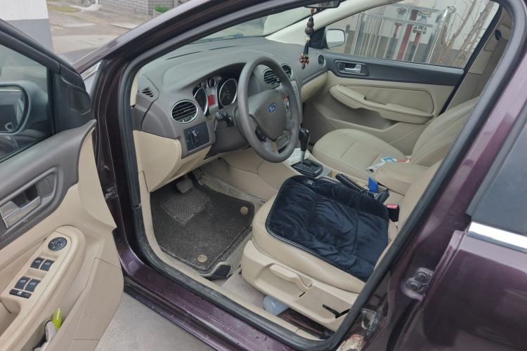 Used Ford Focus 2012 Sedan Classic 1.8L Automatic Fashion Edition
