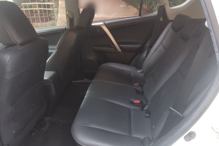 Used Toyota RAV4 2015 2.5L Automatic 4x4 Elite Edition
